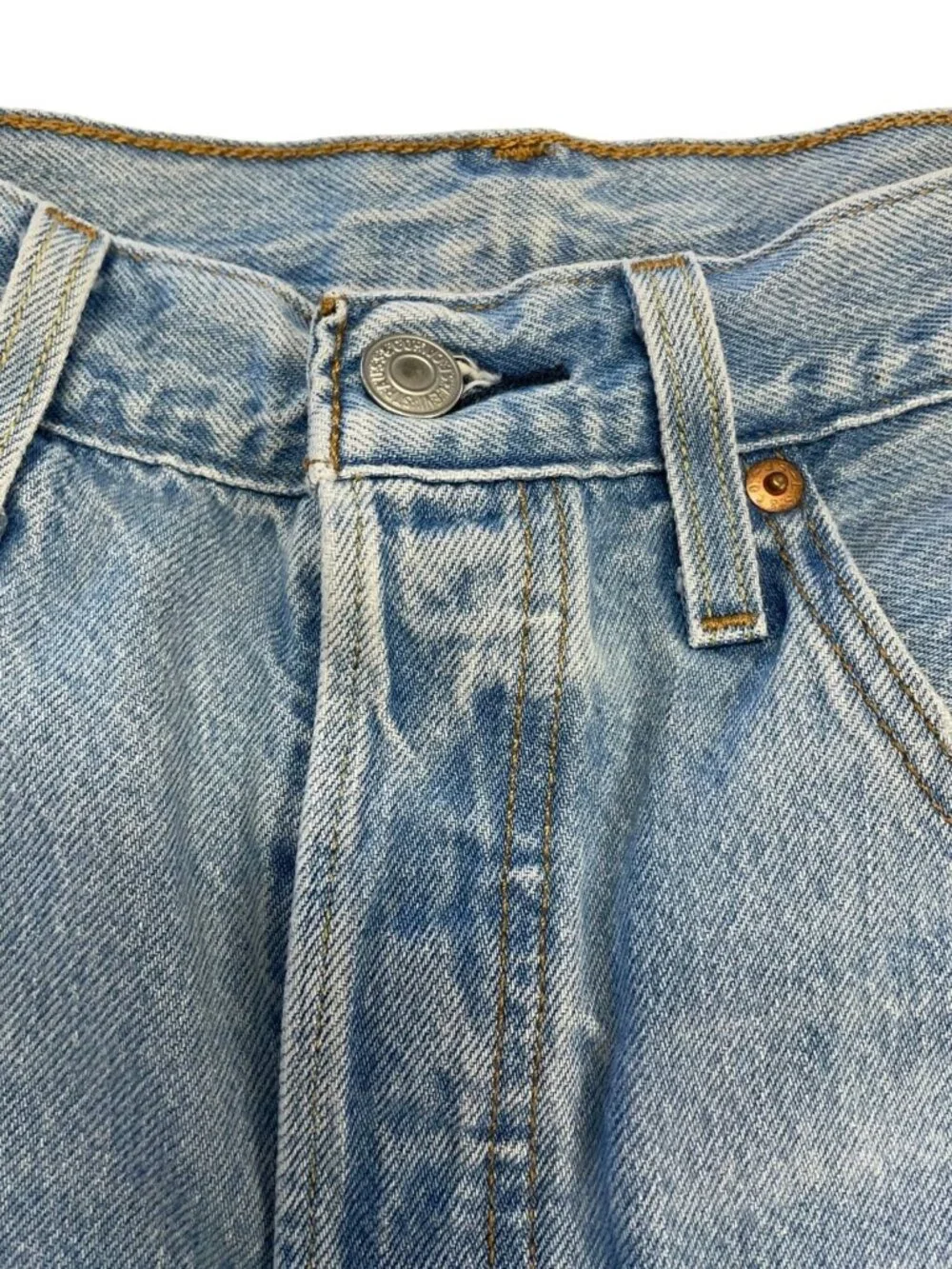 Levi's‎ Women's Blue W30 Distressed Raw Hem Denim High Waist 501 Shorts